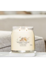 Yankee Candle Soft Wool & Amber - Signature Medium Jar