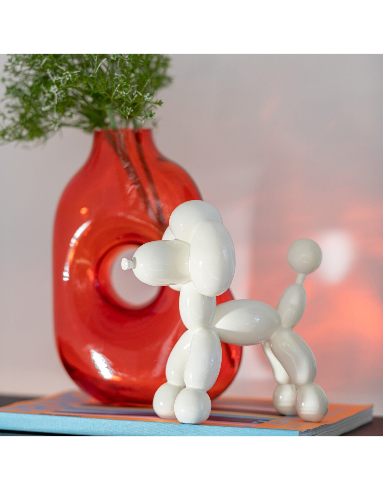 - Balloon Dog Wit Bizou - Bizou