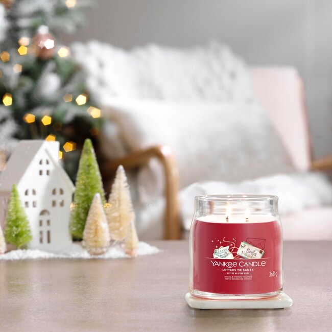 Yankee Candle Letters to Santa  - Signature Medium Jar