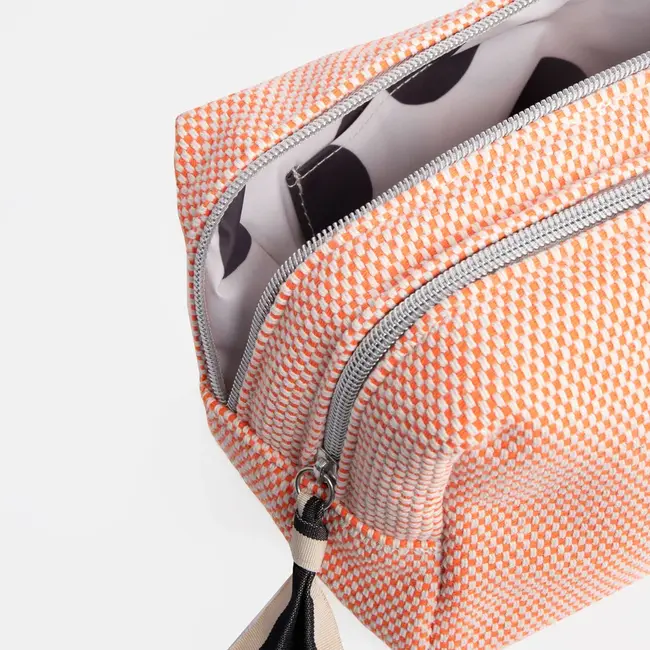 Caroline Gardner Toilettas - Woven Orange