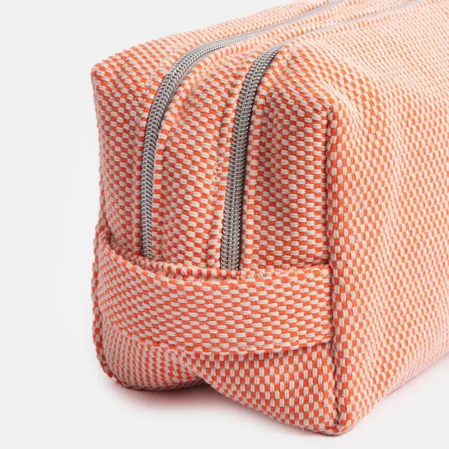 Caroline Gardner Toilettas - Woven Orange