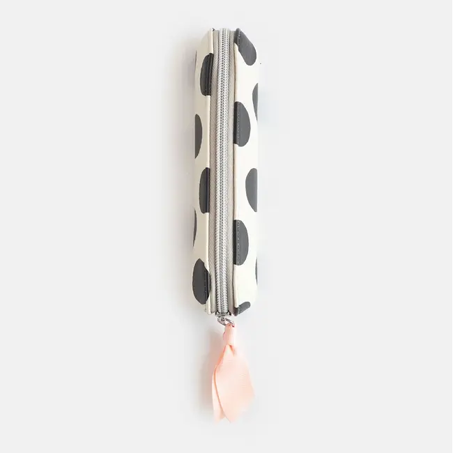 Caroline Gardner Pennenzak - Mono Dots