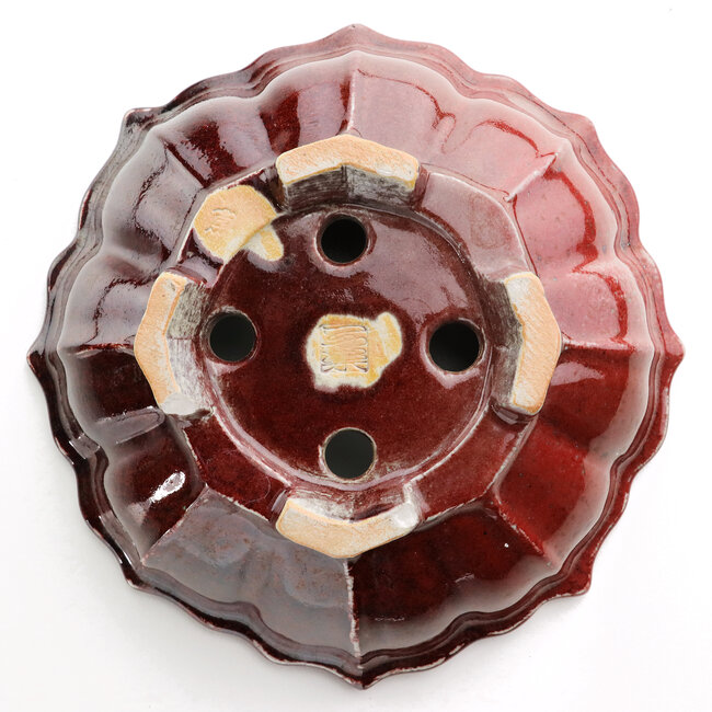 Pot rond en forme de lotus