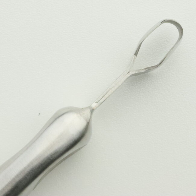 Gouge non. 4 - outil de sculpture pour jin et shari ; gouge à sculpter le bois mort; 10 mm de large.