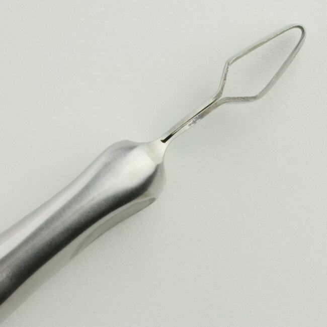 Gouge non. 1 - outil de sculpture pour jin et shari ; gouge à sculpter le bois mort; 9 mm de large.