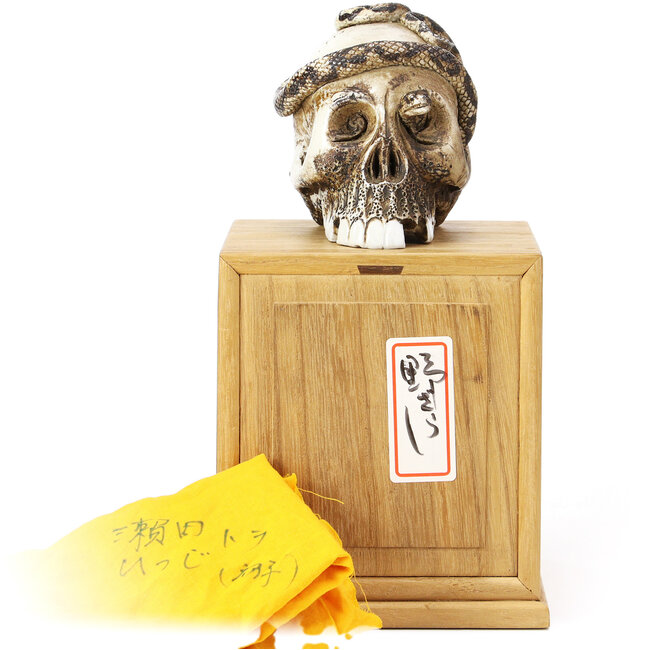 90 mm ceramic tenpai with cloth and box 90 x 111 x 80 mm - origin Japan