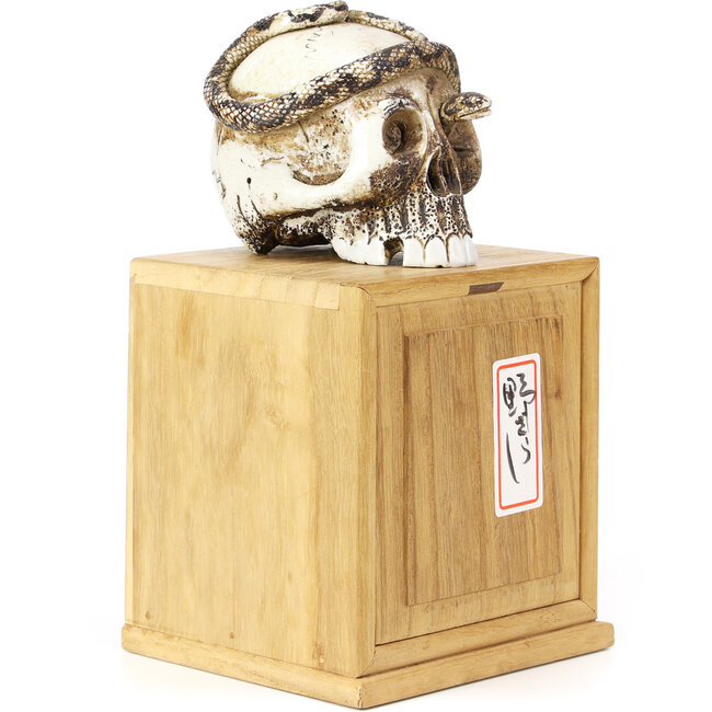 90 mm ceramic tenpai with cloth and box 90 x 111 x 80 mm - origin Japan