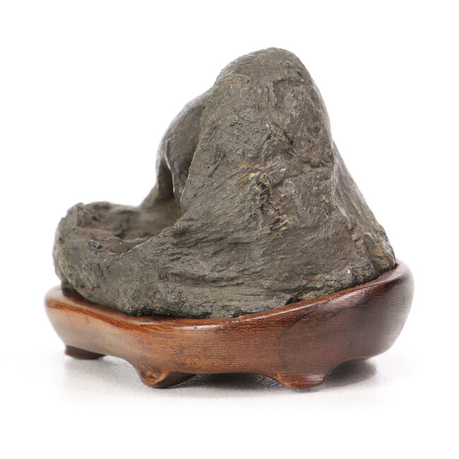 48 mm suiseki with dai 48 x 60 x 44 mm - origin Japan