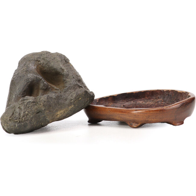 48 mm suiseki with dai 48 x 60 x 44 mm - origin Japan