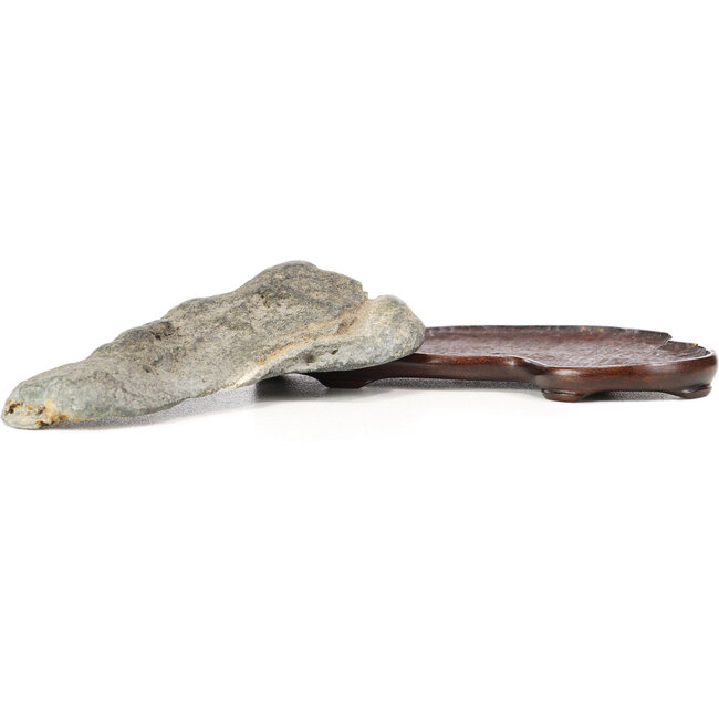 30 mm suiseki met dai 30 x 60 x 110 mm - herkomst Japan