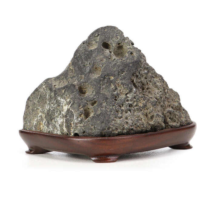 52 mm suiseki with dai 52 x 65 x 45 mm - origin Japan