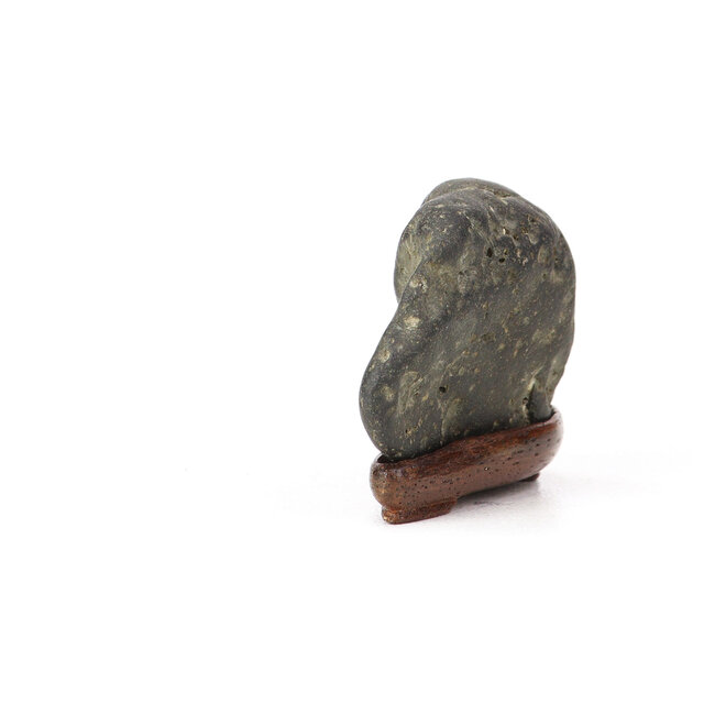 30 mm suiseki met dai 30 x 40 x 18 mm - herkomst Japan