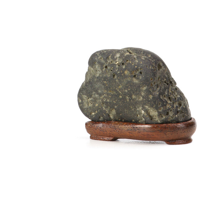 30 mm suiseki with dai 30 x 40 x 18 mm - origin Japan