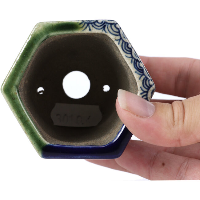 Hexagonal green bonsai pot by Terahata Satomi Mazan - 73 x 65 x 65 mm