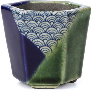  Satomi Mazan, Mazan Terahata Pot à bonsaï vert hexagonal 73 mm par Terahata Satomi Mazan, Tokoname, Japon