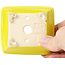 Pot à bonsaï rectangulaire jaune par Seto - 80 x 70 x 30 mm