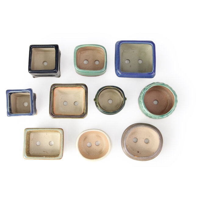 Set mit 10 Bonsaischalen zwischen 52 und 79 mm von Seto Yaki, Japan.