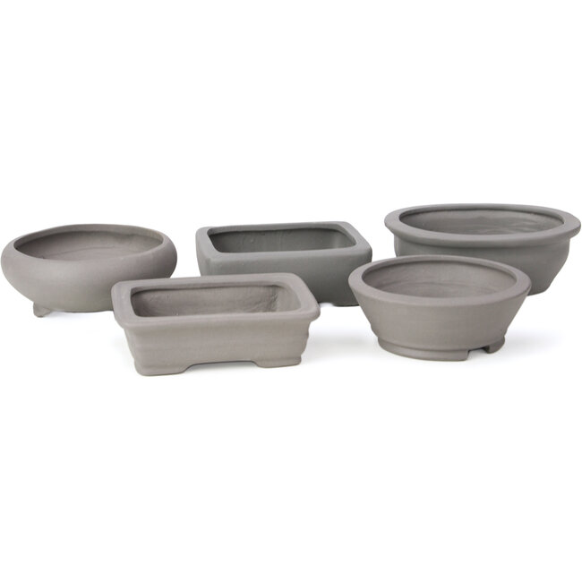 Set aus 10 unglasierten Bonsaischalen zwischen 90 und 134 mm von Seto Yaki, Japan.