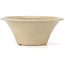 Ronde beige craquelé bonsaipot van Terahata Satomi Mazan - 260 x 260 x 104 mm