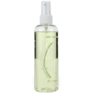 Huile de camélia avec vaporisateur - 245 ml