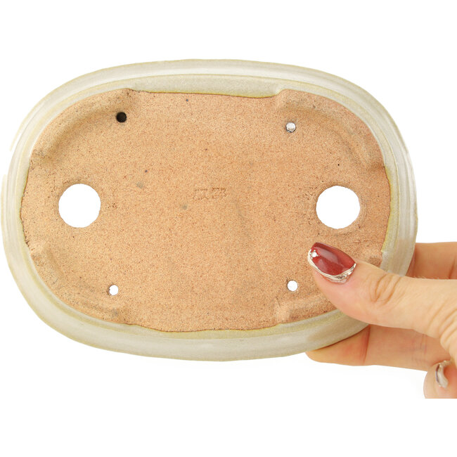 Oval white bonsai pot by Hattori - 160 x 117 x 38 mm