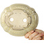 Mokko beige craquelé bonsaipot van Terahata Satomi Mazan - 182 x 154 x 48 mm