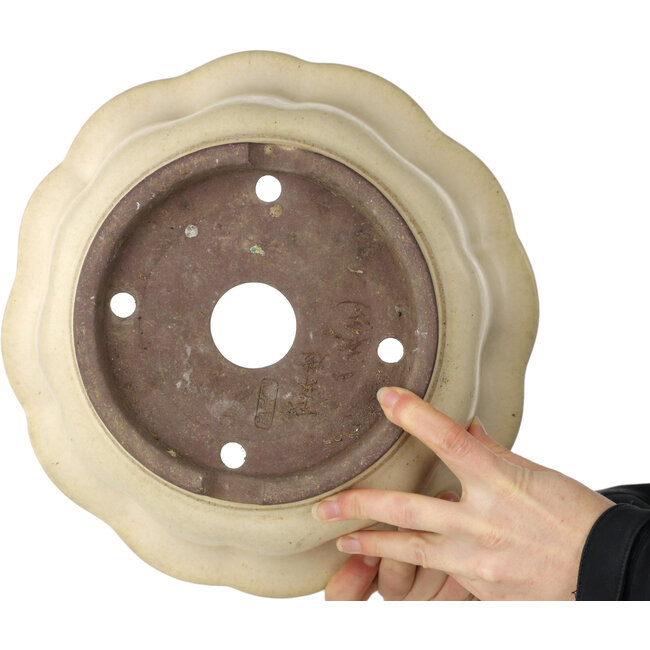 Lotus off-white bonsai pot by Yamaaki Toshio (third generation) - 310 x 310 x 165 mm