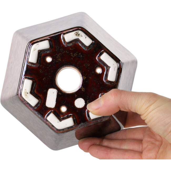 Maceta hexagonal para bonsái con acabado marrón metálico y esmaltado de cristal de Heian Senzan (140 x 140 x 75 mm)