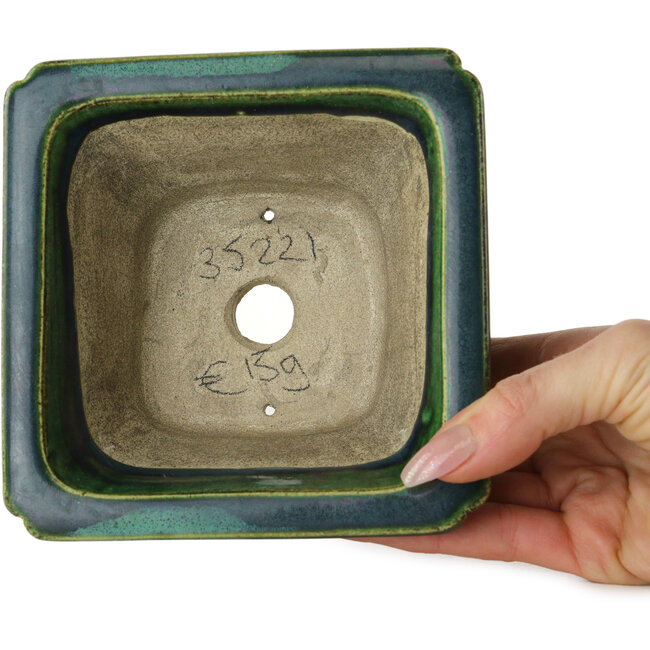 Maceta cuadrada para bonsái verde con detalles en azul de Terahata Satomi Mazan - 126 x 126 x 72 mm