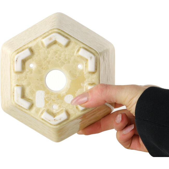 Hexagonal off-white, crystal glaze bonsai pot by Heian Senzan - 140 x 140 x 75 mm