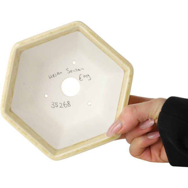 Hexagonal off-white, crystal glaze bonsai pot by Heian Senzan - 140 x 140 x 75 mm