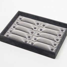 Stacking tray for wide rings or ring sets