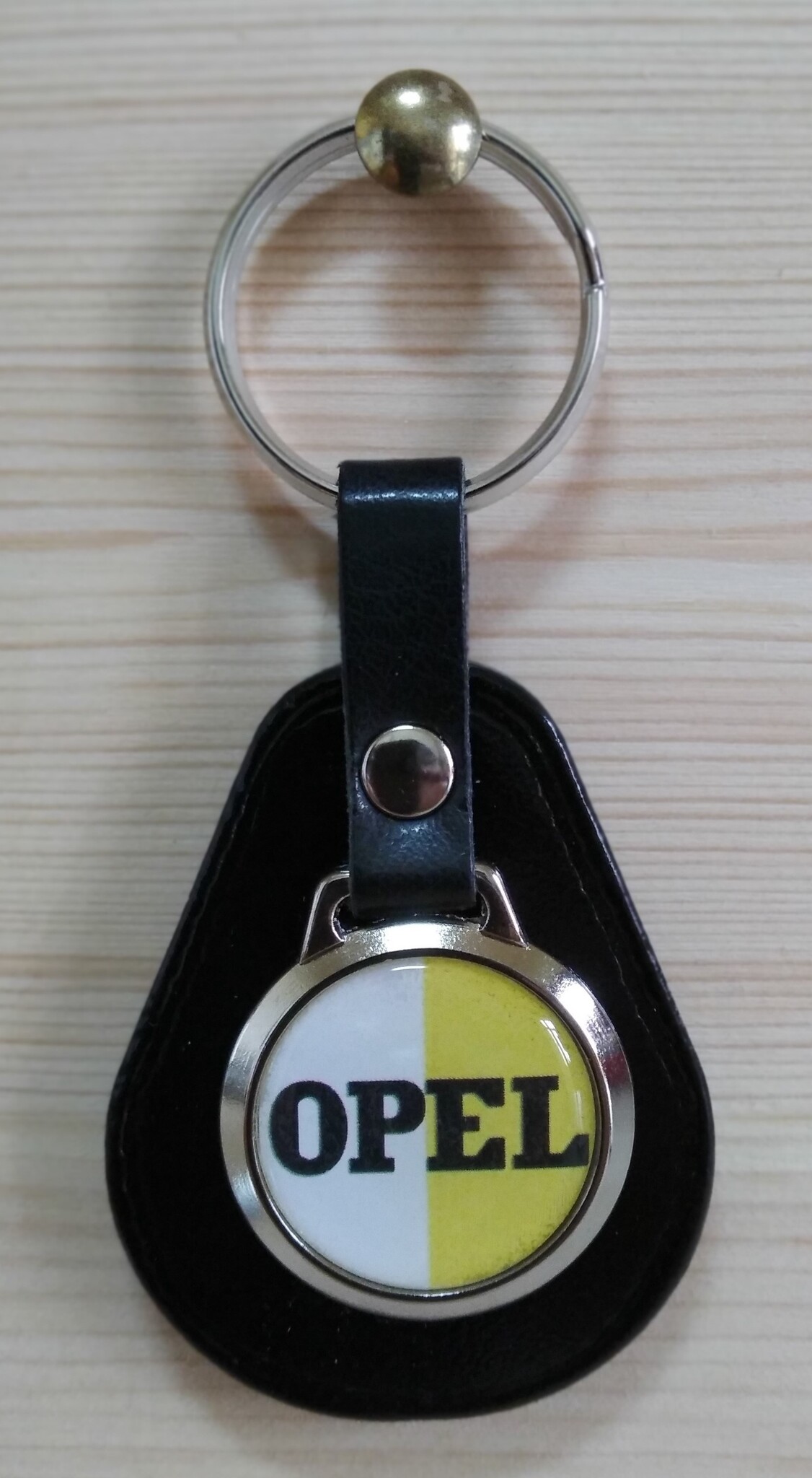 OPEL OPELS Schlüsselanhänger mit Logo. Schwarzes Leder