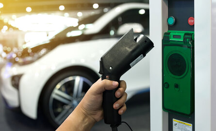 Je elektrische auto gebruiken als thuisbatterij