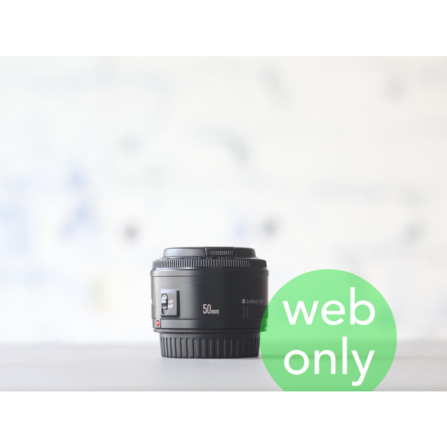 Canon EF 50mm f/1.8 II-1