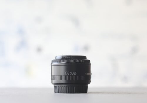 Canon EF 50mm f/1.8 II 