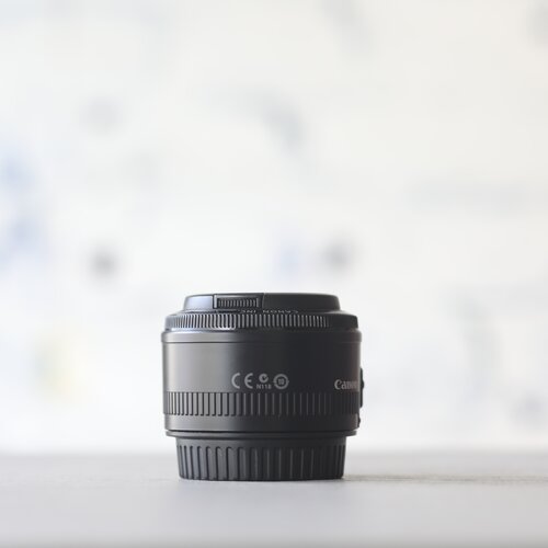 Canon EF 50mm f/1.8 II 