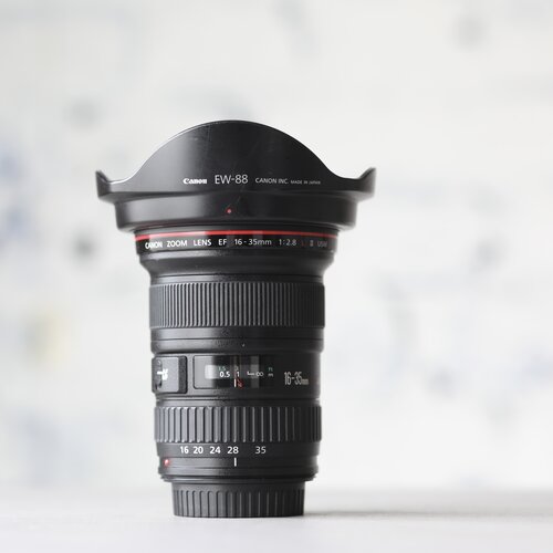 Canon EF 16-35mm f/2.8L II USM 