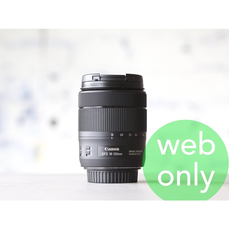 Canon EF-S 18-135mm f/3.5-5.6 IS Nano USM-1