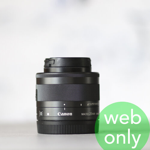 Canon EF-M 28mm f/3.5 Macro IS STM 