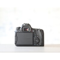 thumb-Canon EOS 6D Mark II-2