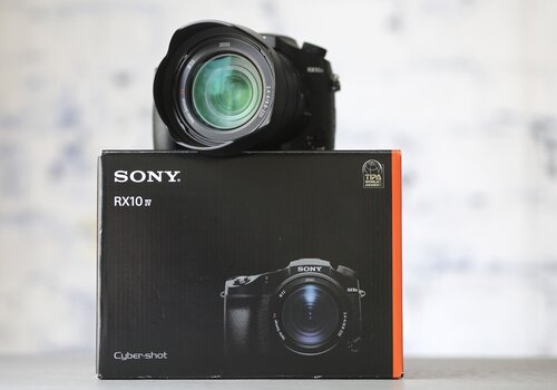 Sony RX10 mark IV 