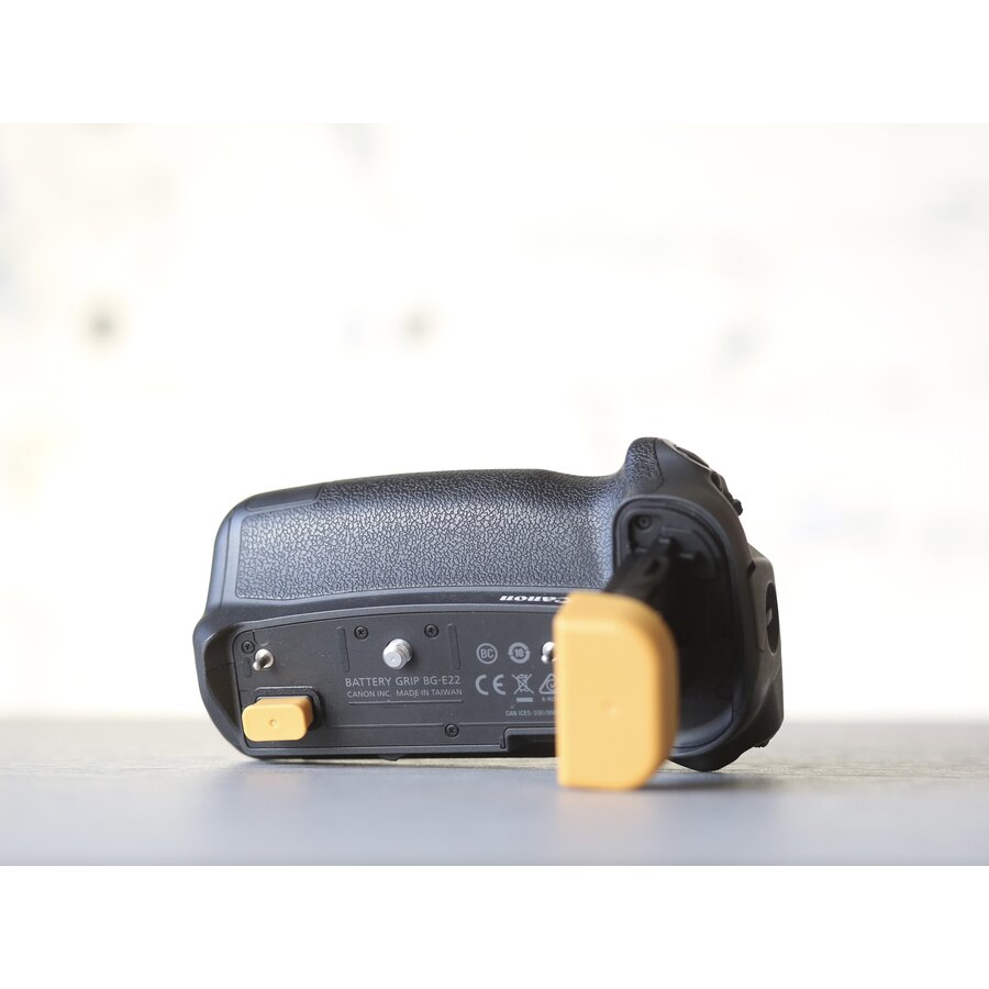 Canon BG-E22 Battery Grip-3
