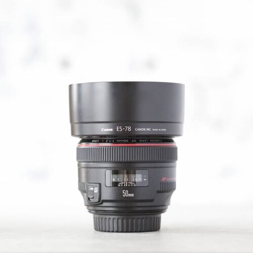 Canon EF 50mm f/1.2L USM 