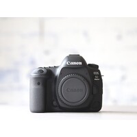 thumb-Canon EOS 5D Mark IV-2