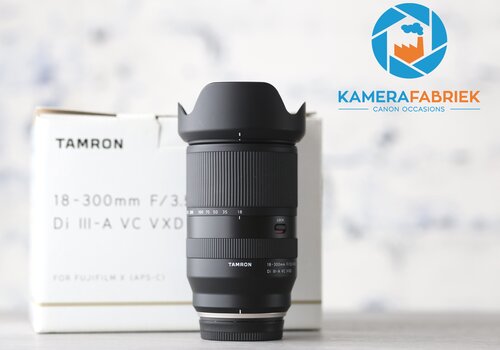 Tamron 18-300mm f/3.5-6.3 Di III-A VC VXD (Fujifilm) 