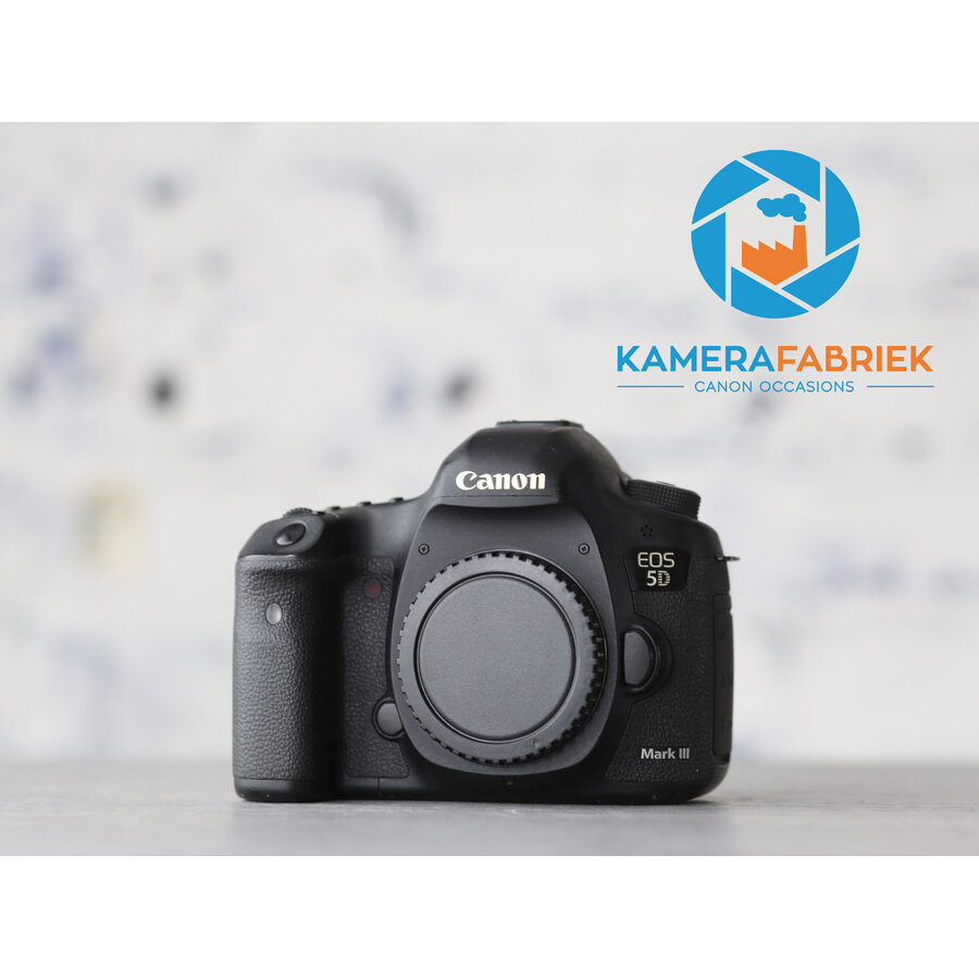 Canon EOS 5D Mark III-1