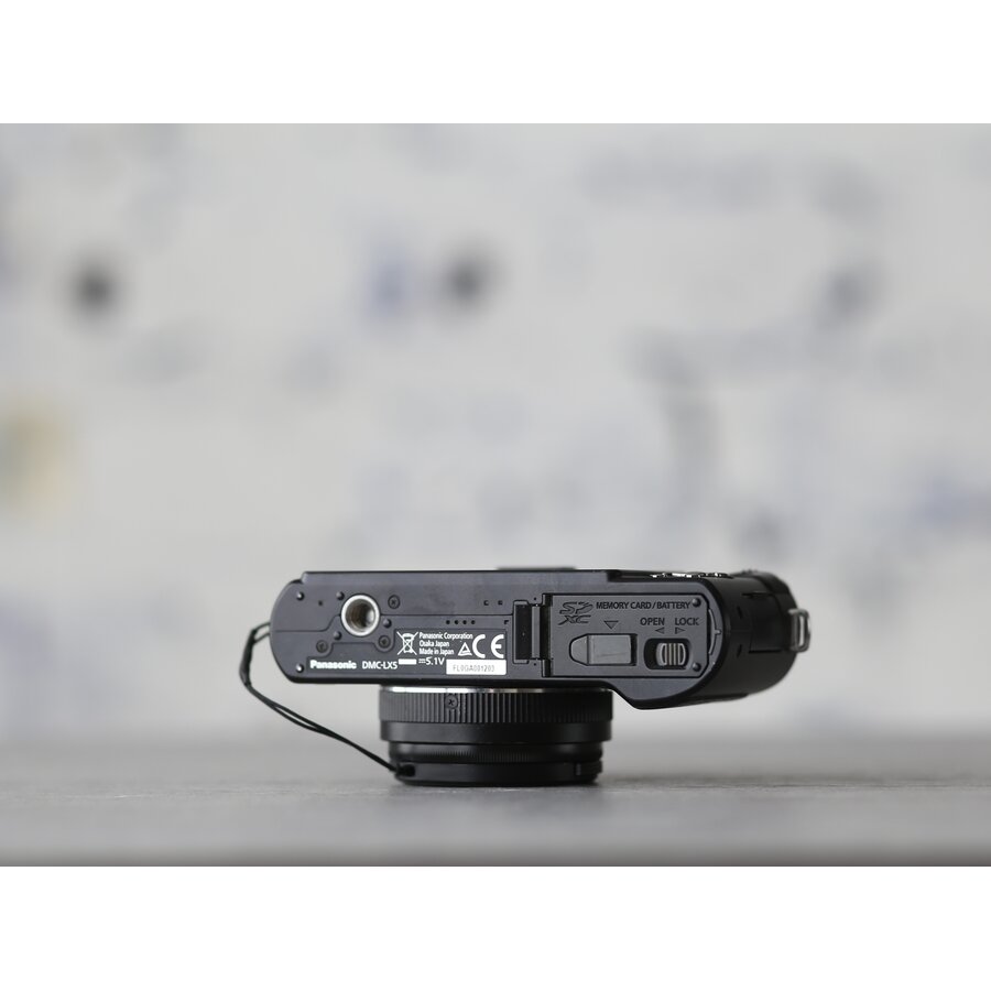 Panasonic Lumix DMC-LX5-3