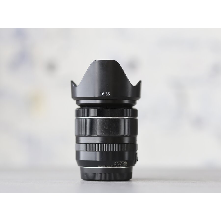 Fujifilm XF 18-55mm f/2.8-4.0 R LM OIS-2