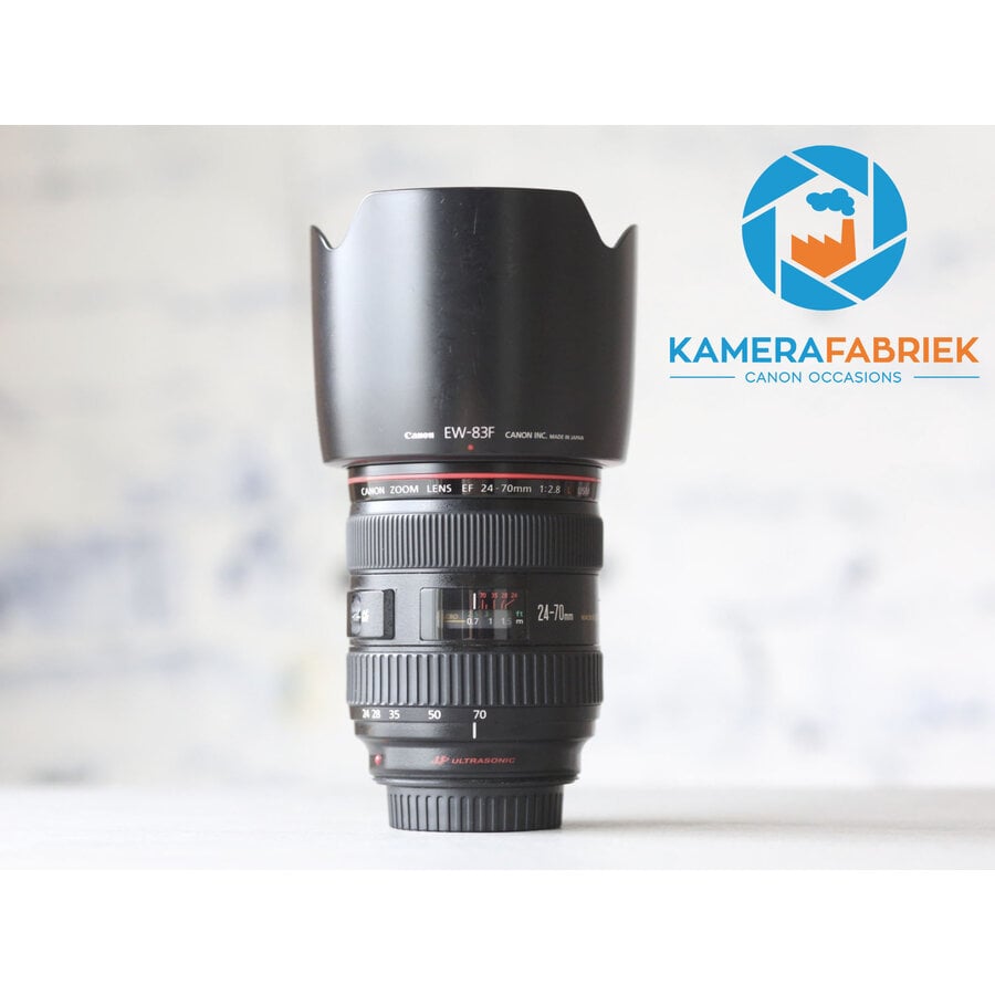 Canon EF 24-70mm f/2.8L USM-1